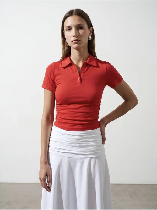 DILVIN T-shirt Polo Court Femme, Coupe Slim - Kiabi DILVIN T-shirt Polo Court Femme, Coupe Slim - Kiabi