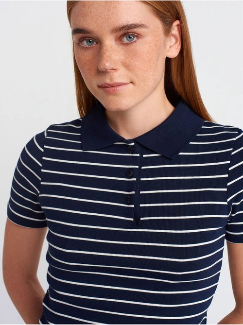 DILVIN T-shirt Polo Rayé Coupe Slim - Kiabi DILVIN T-shirt Polo Rayé Coupe Slim - Kiabi