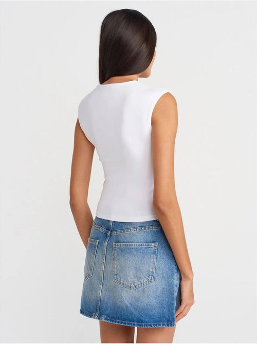 DILVIN T-shirt sans manches côtelé à col rond et coupe ajustée - Kiabi