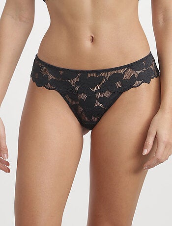 Dim Lacy, String en dentelle florale