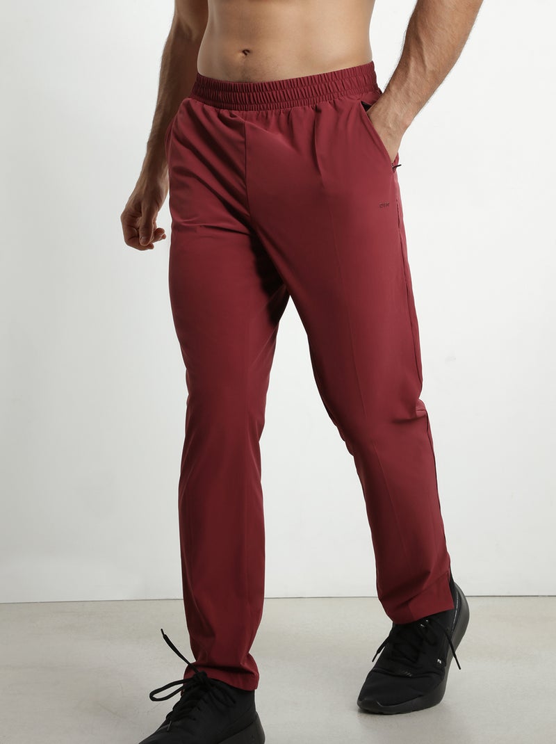 Dim Move, Pantalon Chino Technique Bordeaux - Kiabi