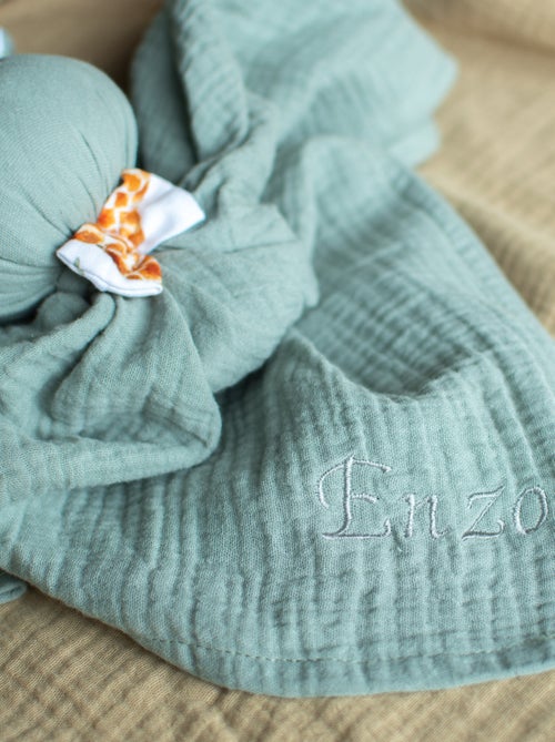 Doudou lapin  en gaze de coton, Safari SEVIRA KIDS - Kiabi