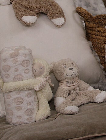 Doudou mouton et plaid