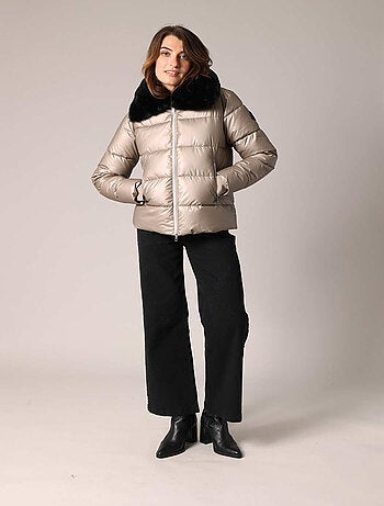 Doudoune avec col chaud amovible
'Deeluxe'