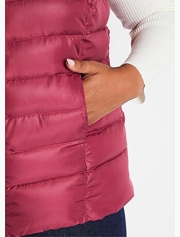 Doudoune courte zippée sans manches