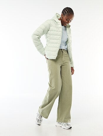 Doudoune légère à capuche unie