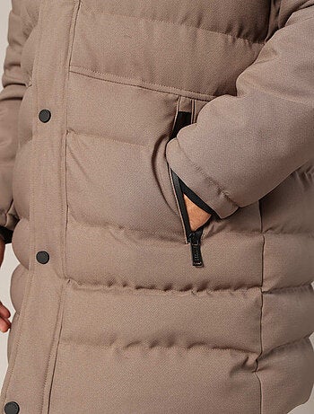 Doudoune longue à capuche
'Deeluxe'