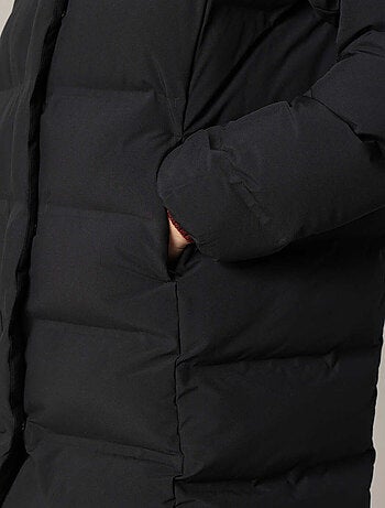 Doudoune longue matelassée avec capuche enveloppante
'Deeluxe'