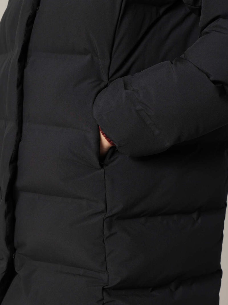 Doudoune longue matelassée avec capuche enveloppante
 'Deeluxe' Noir - Kiabi