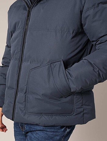 Doudoune matelassée avec capuche et doublure contrastée
'Deeluxe'