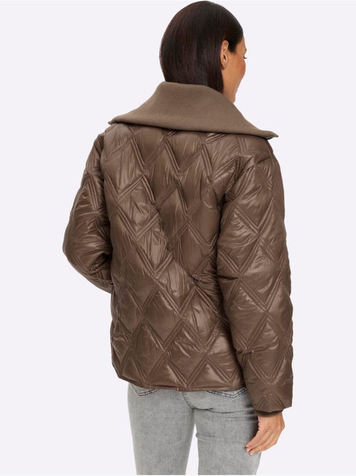 Doudoune Piquage Tendance - Taille Standard - Helline - Kiabi Doudoune Piquage Tendance - Taille Standard - Helline - Kiabi