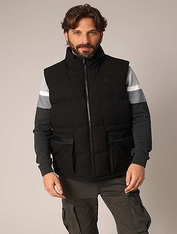 Doudoune sans manches, look urbain et fonctionnel
'Deeluxe'