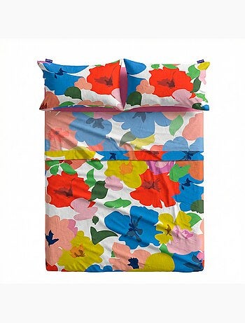 Drap Bloom play "Happyfriday