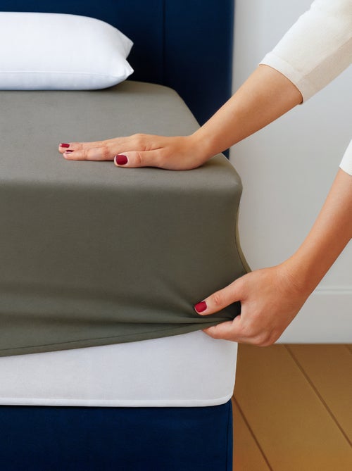 Drap Housse 2 en 1 - Alèse Imperméable intégrée - Coloris Sable - DODO - Kiabi Drap Housse 2 en 1 - Alèse Imperméable intégrée - Coloris Sable - DODO - Kiabi