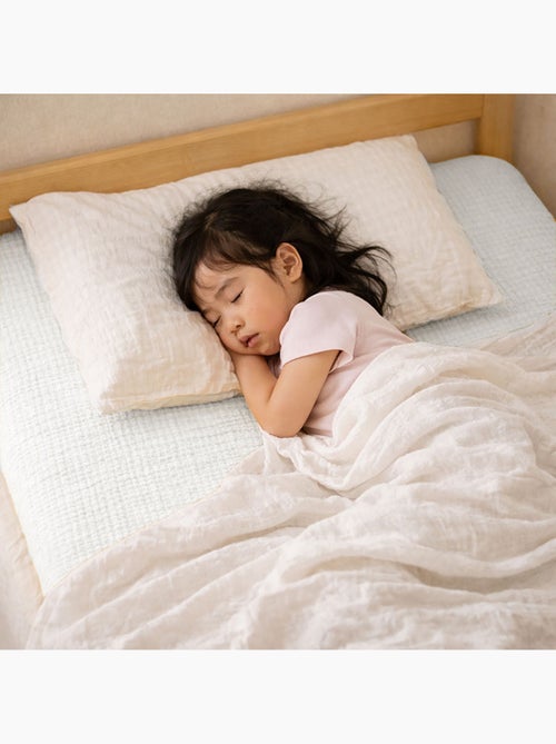 Drap Housse en Gaze de Coton Bio - Kiabi Drap Housse en Gaze de Coton Bio - Kiabi