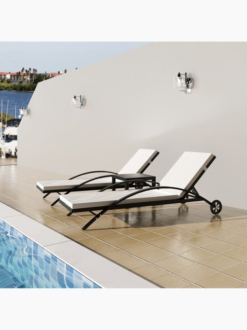 Duo de 2 chaises longue avec table basse - Kiabi Duo de 2 chaises longue avec table basse - Kiabi