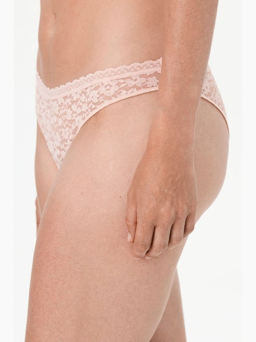 Easy culotte brésilienne en dentelle à col v et motif floral penti - Kiabi Easy culotte brésilienne en dentelle à col v et motif floral penti - Kiabi