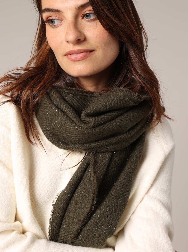 Écharpe à chevrons avec franges délicates
 'Deeluxe' Vert bouteille - Kiabi