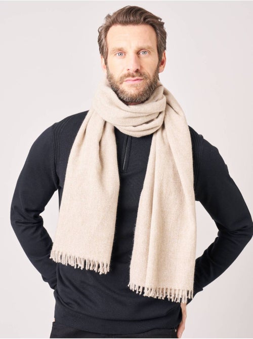 Écharpe homme douce et chaude 'Deeluxe' - Kiabi Écharpe homme douce et chaude 'Deeluxe' - Kiabi