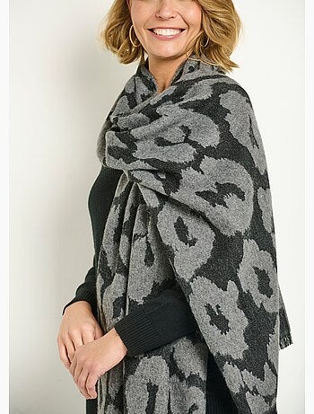 Écharpe large chaude motif léopard stylisé