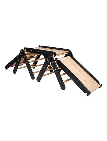 Échelle pour enfants avec toboggan et mur d’escalade. Deux échelles, trois murs d'escalade