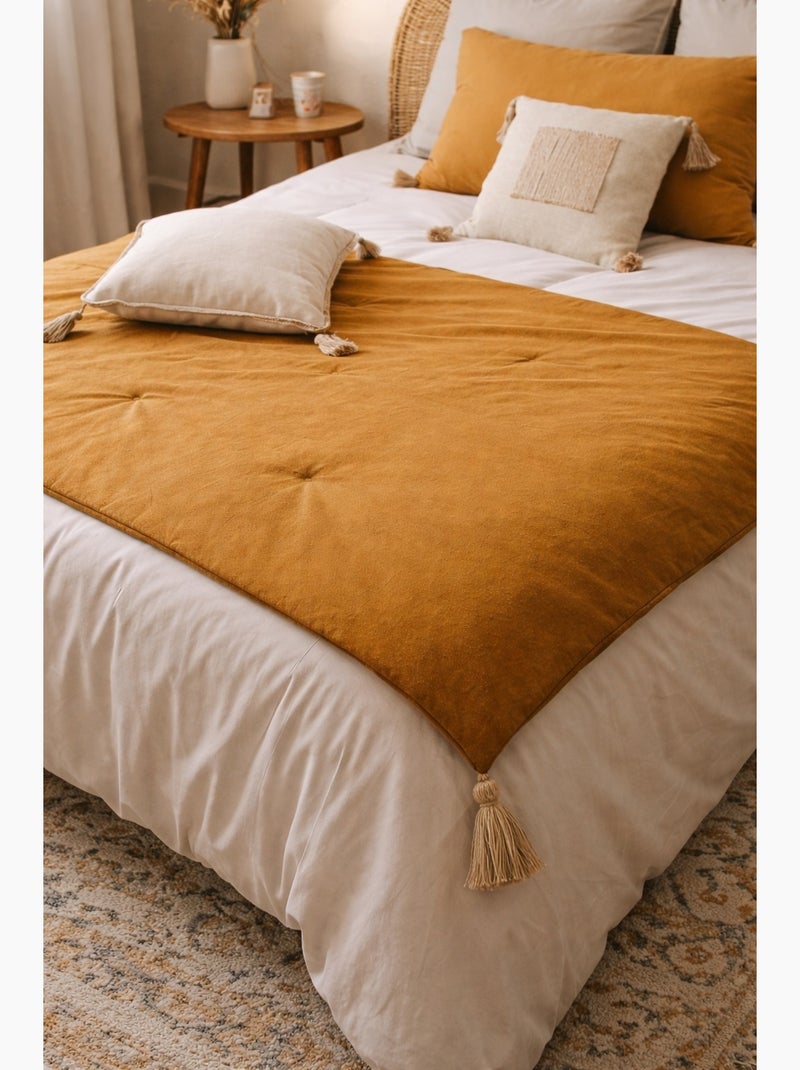 Edredon bout de lit en coton avec pompons Cocon Moutarde - Kiabi