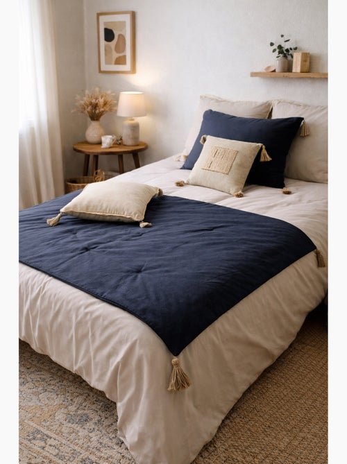 Edredon bout de lit en coton avec pompons Cocon - Kiabi Edredon bout de lit en coton avec pompons Cocon - Kiabi