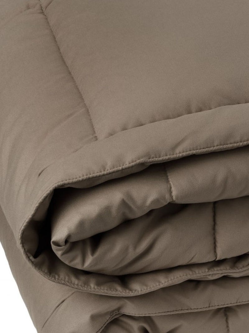 Edredon matelassé peau de pêche Oekotex Taupe - Kiabi