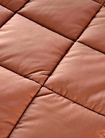 Edredon ou couvre-lit matelassé peau de pêche Oekotex