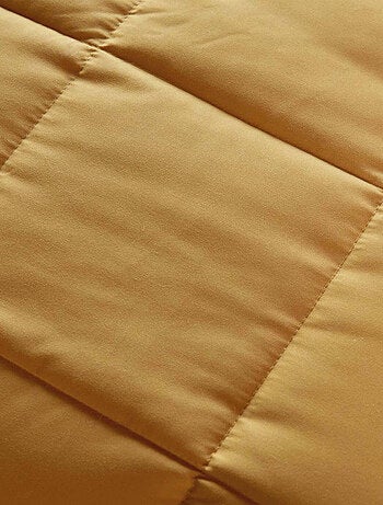 Edredon ou couvre-lit matelassé peau de pêche Oekotex