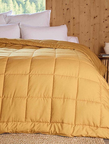 Edredon ou couvre-lit matelassé peau de pêche Oekotex