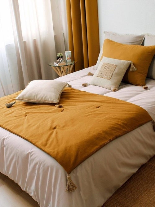 Édredon Panama 90x190 cm pompons jute moutarde - Kiabi