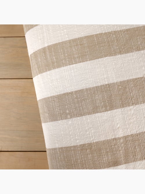 Édredon réversible coton flammé motifs rayures et vichy LOURMARIN - Kiabi Édredon réversible coton flammé motifs rayures et vichy LOURMARIN - Kiabi