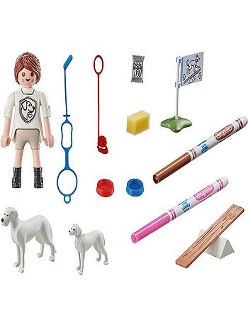 Educatrice avec chiens