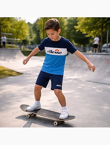 Ellesse - ensemble t-shirt manches courtes et short