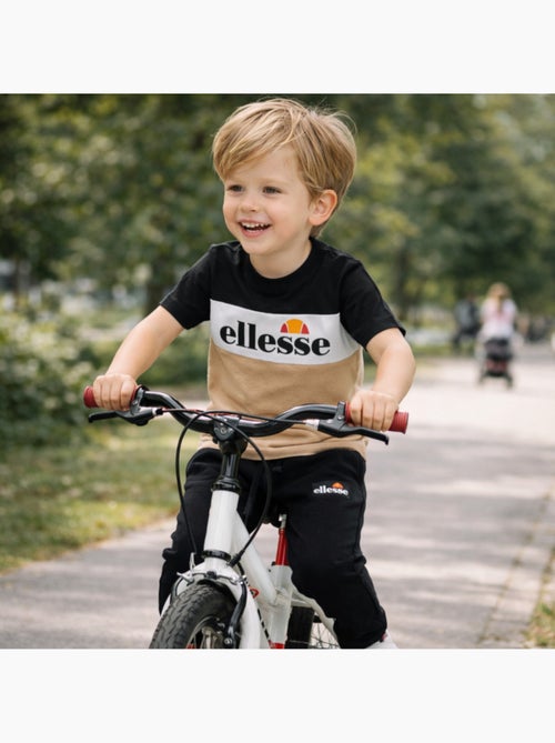 Ellesse - lot de 2 t-shirts manches courtes et pantalon de jogging - Kiabi Ellesse - lot de 2 t-shirts manches courtes et pantalon de jogging - Kiabi