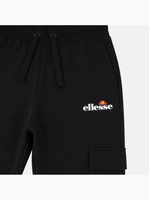 Ellesse - pantalon de jogging à cordon de serrage, coupe décontractée, poches cargo et bas resserrés - Kiabi Ellesse - pantalon de jogging à cordon de serrage, coupe décontractée, poches cargo et bas resserrés - Kiabi