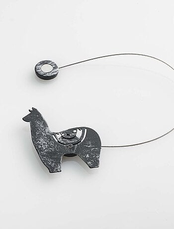 1 Embrasse aimantee Yzma le lama gris argent