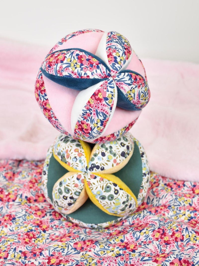 Ensemble balle sensorielle + doudou hochet polyester collection DUO BOH'AIME 2 pièces Lion Multicolore - Kiabi