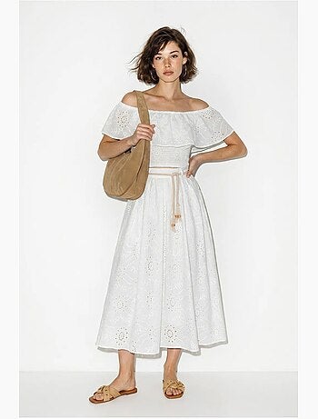 Ensemble blouse et jupe midi brodés, épaules dégagées lucci