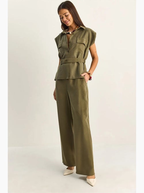 Ensemble blouse sans manches et pantalon large ceinturé lucci - Kiabi Ensemble blouse sans manches et pantalon large ceinturé lucci - Kiabi