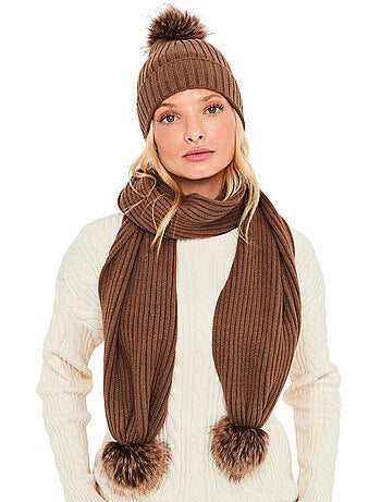 Ensemble bonnet et écharpe à pompons pc2