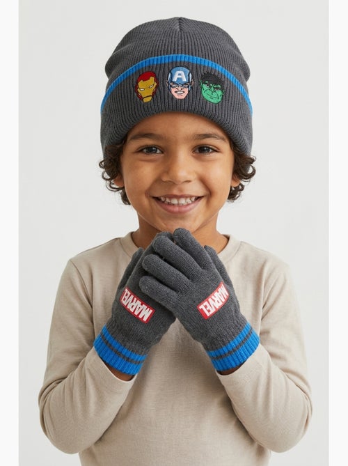 Ensemble bonnet & gants garçon Avengers - Licence officielle - Kiabi Ensemble bonnet & gants garçon Avengers - Licence officielle - Kiabi