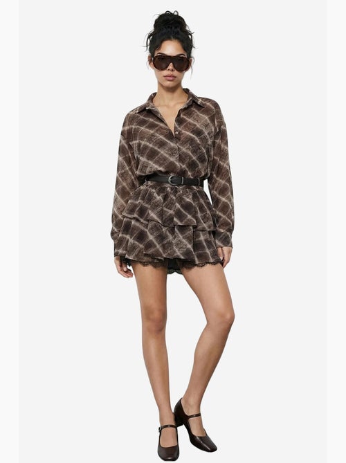 Ensemble chemise à carreaux oversize et jupe courte à jambes larges lucci - Kiabi Ensemble chemise à carreaux oversize et jupe courte à jambes larges lucci - Kiabi