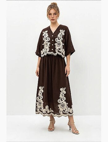 Ensemble chemise oversize à col en v brodée à manches 3/4 et pantalon large lucci