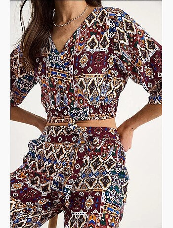 Ensemble chemisier court et pantalon à motifs lucci