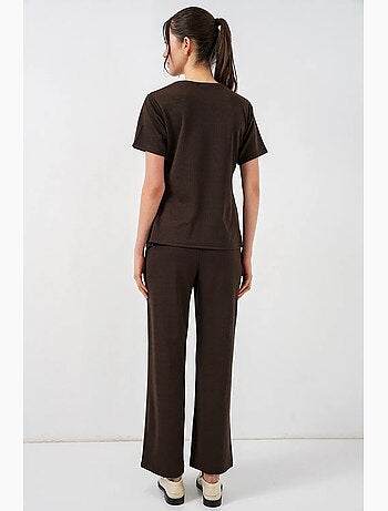 Ensemble coordonné côtelé à col rond et détail cravate, avec pantalon à jambes larges bdart