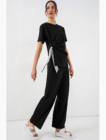 Ensemble coordonné côtelé à col rond et détail cravate, avec pantalon à jambes larges bdart