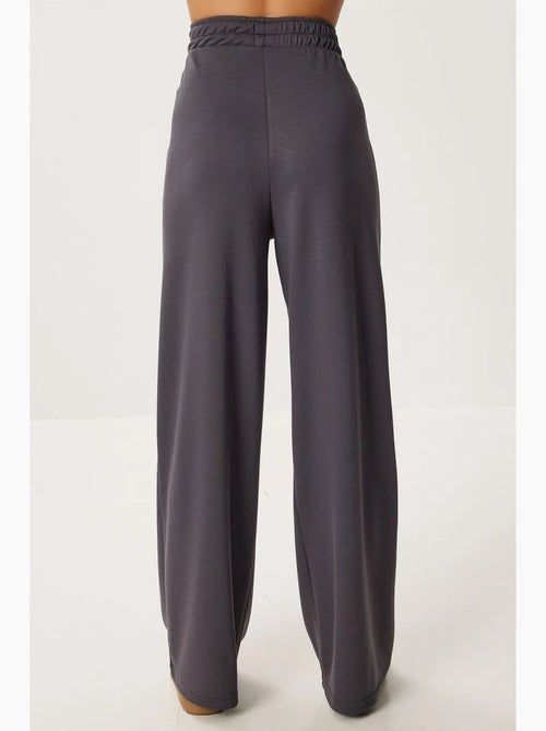Ensemble coordonné côtelé color block avec pantalon à jambes larges istanbul - Kiabi Ensemble coordonné côtelé color block avec pantalon à jambes larges istanbul - Kiabi