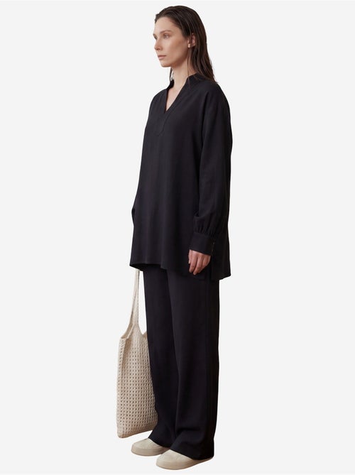 Ensemble coordonné deux pièces à jambes larges et col en v boutonné my fashion - Kiabi Ensemble coordonné deux pièces à jambes larges et col en v boutonné my fashion - Kiabi